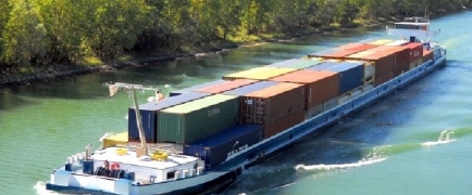 [EN] Transport fluvial containerizat